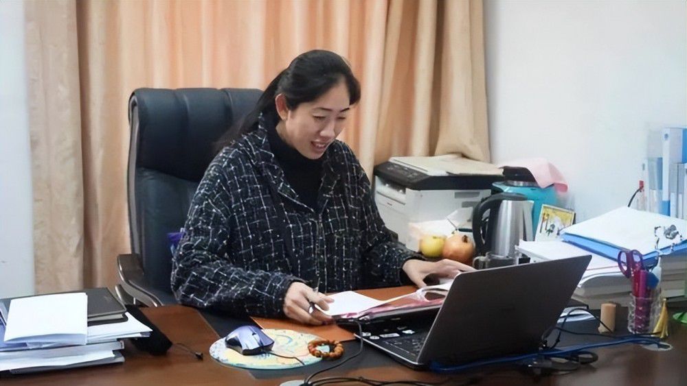 维尔梅伦将在明年2月7日年满19岁，但他已经成为安特卫普的绝对主力，本赛季目前为止，他已经为球队出场24次，全部首发，贡献1球5助攻。